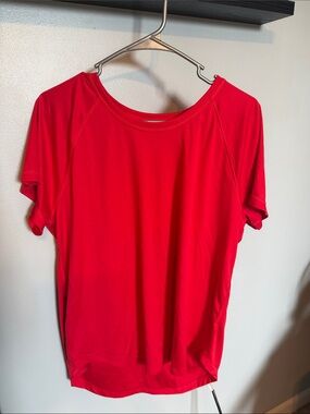tek gear Red Short-Sleeve Women's Performance Tee